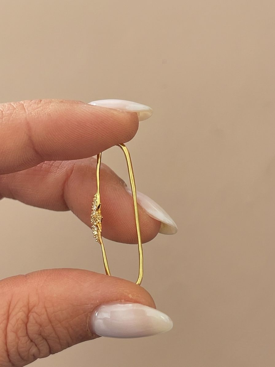 Vega Earcuff