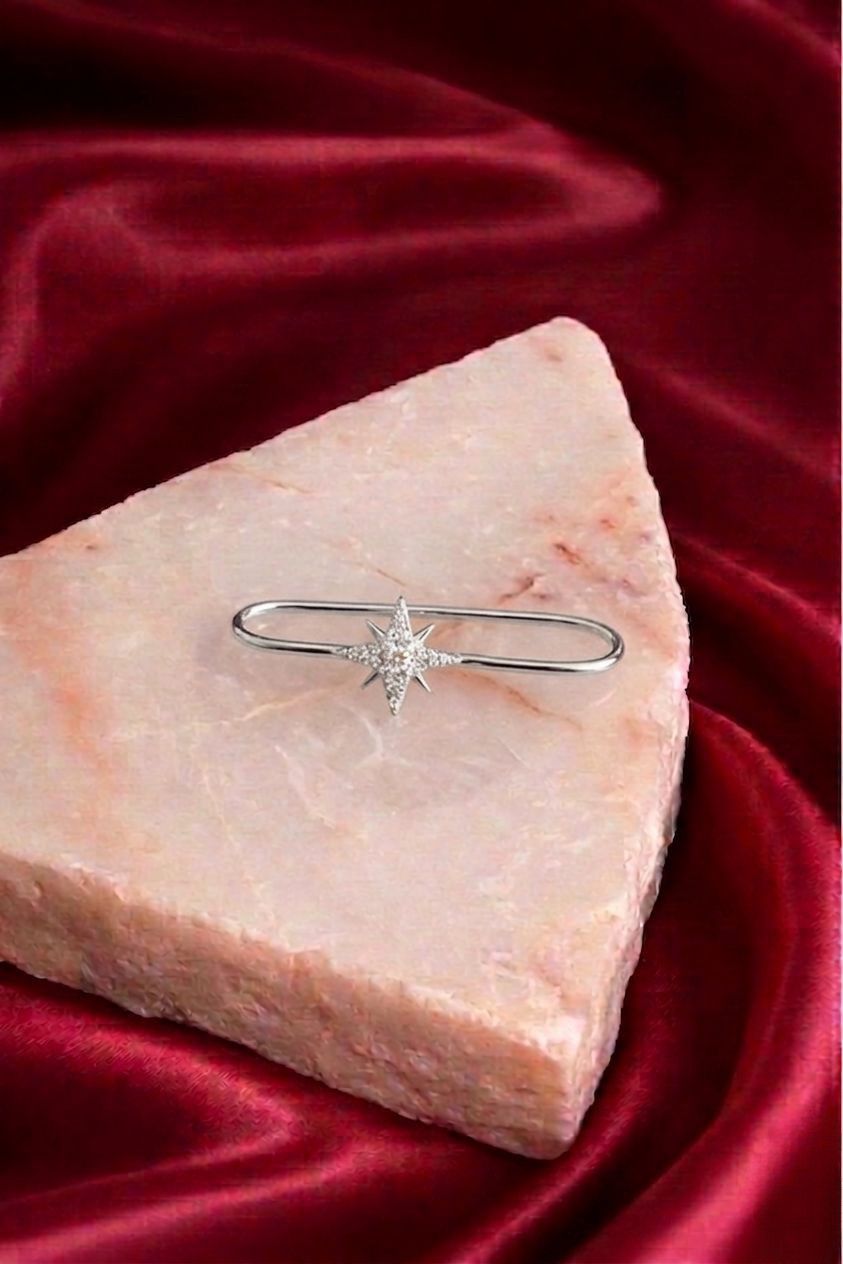 Vega Earcuff